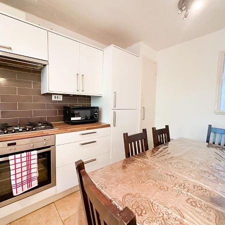Ferienwohnung 36 O'Leary Square London Exterior foto