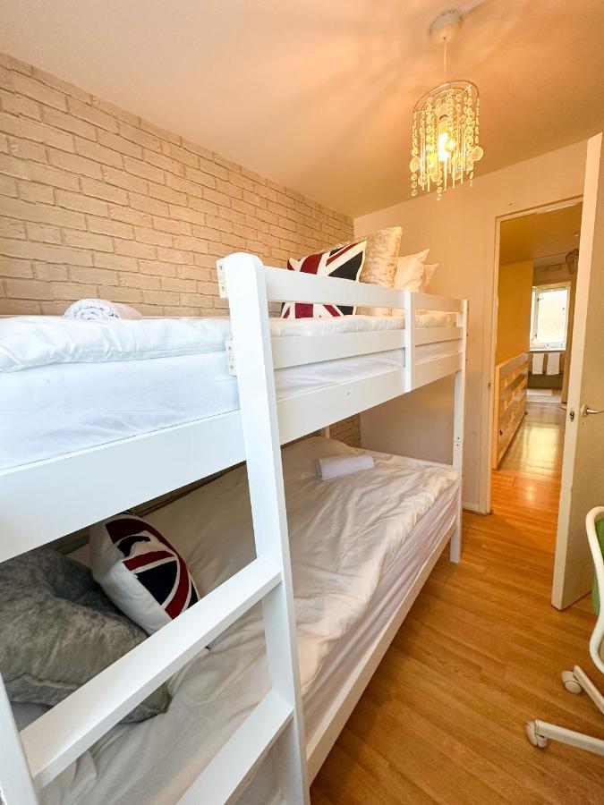 Ferienwohnung 36 O'Leary Square London Exterior foto